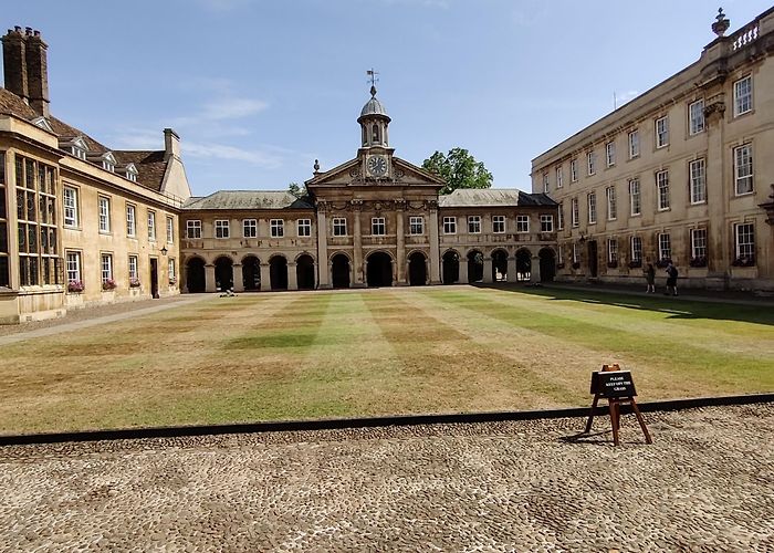 Emmanuel College photo