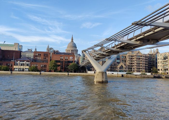 Thames River photo