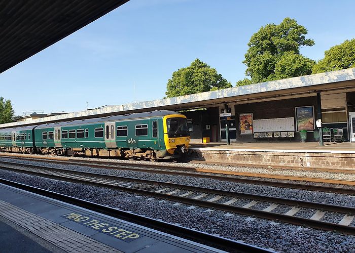 Oxford Train Station photo