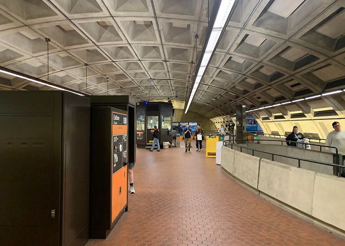 Smithsonian Station photo