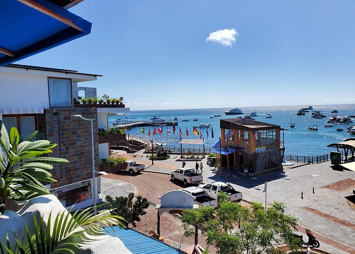 Puerto Baquerizo Moreno photo