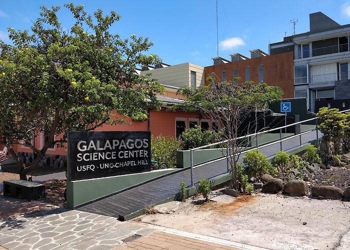 Puerto Baquerizo Moreno photo