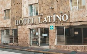 Hotel Latino Γκουανταλαχάρα Exterior photo