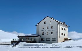 Hotel Col Di Lana Canazei Exterior photo