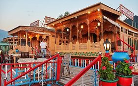 Chicago Group Of Houseboats Ξενοδοχείο Σριναγκάρ Exterior photo