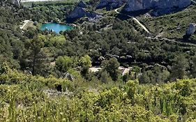 Camping De La Vallee Heureuse Ξενοδοχείο Orgon Exterior photo