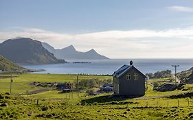 Feriehus Med Flott Havutsikt Ved Hauklandstranden Βίλα Leknes Exterior photo