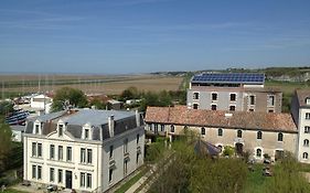 Le Domaine Du Meunier Ξενοδοχείο Mortagne-sur-Gironde Exterior photo