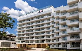 Maritim Hotel Amelia Αλμπένα Exterior photo