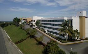 Holiday Inn - Villahermosa Aeropuerto, An Ihg Hotel Exterior photo