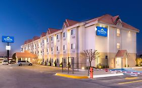 Microtel Inn & Suites By Wyndham Τσιχουάχουα Exterior photo