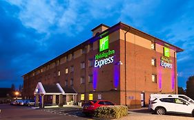 Holiday Inn Express Birmingham Oldbury, An Ihg Hotel Oldbury  Exterior photo