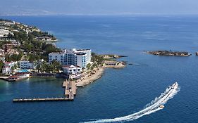 Le Bleu Hotel & Resort Κουσάντασι Exterior photo