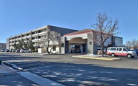 Ramada By Wyndham Albuquerque Midtown Ξενοδοχείο Exterior photo