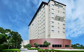 Radisson Gurugram Udyog Vihar Ξενοδοχείο Γκουργκάον Exterior photo