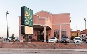 Quality Suites Albuquerque Airport Exterior photo