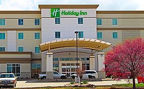 Holiday Inn Salina, An Ihg Hotel Exterior photo