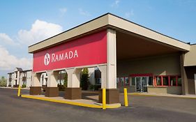 Ramada By Wyndham Bismarck Ξενοδοχείο Exterior photo