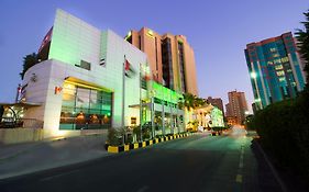 Holiday Inn - Suites Kuwait Salmiya, An Ihg Hotel Κουβέιτ Exterior photo