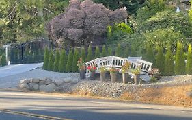 Garden Bridge House Βίλα Sechelt Exterior photo