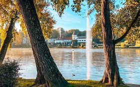 Martin'S Chateau Du Lac Ξενοδοχείο Genval Exterior photo