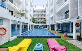 Viva Dash Hotel Seminyak Exterior photo