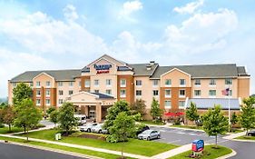 Fairfield Inn And Suites By Marriott Madison East Exterior photo