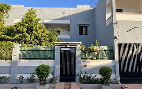 The Furnished Residences Of Fasso Kanu -Villa Μπαμακό Exterior photo