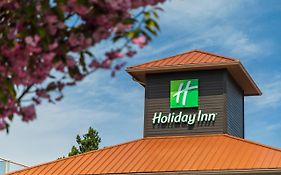 Holiday Inn Victoria - Elk Lake, An Ihg Hotel Exterior photo