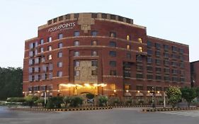 Four Points By Sheraton Lahore Ξενοδοχείο Exterior photo