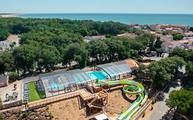 Camping Le Petit Rocher Ξενοδοχείο Longeville-sur-Mer Exterior photo