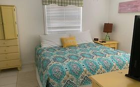 Lovely 1 Bedroom Unit Across From Lido Key Beach Σεϊρασότα Exterior photo