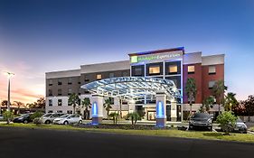 Holiday Inn Express & Suites Lakeland South, An Ihg Hotel Exterior photo