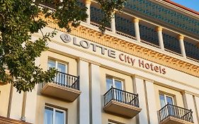 Lotte City Hotels Tashkent Palace Exterior photo