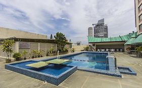 Red Rock Hotel Penang Τζωρτζ Τάουν Exterior photo