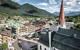 Post Seefeld Hotel & Spa Ζέεφελντ Exterior photo