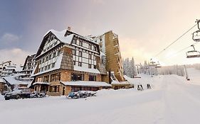 Grey Family Hotel Κοπαόνικ Exterior photo