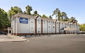 Microtel Inn & Suites By Wyndham Ρόλι Exterior photo