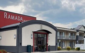 Ramada By Wyndham Harrisonburg Μοτέλ Exterior photo