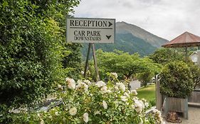 Coronation Lodge Κουίνσταουν Exterior photo