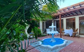 Vive Utila - Bed & Breakfast Bed and Breakfast Exterior photo