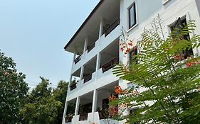 Yindee Stylish Guesthouse Τσιάνγκ Μάι Exterior photo