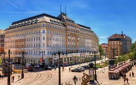 Radisson Blu Carlton Hotel, Μπρατισλάβα Exterior photo