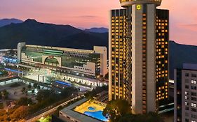 Shangri-La Shenzhen - Nearby Luohu Border, Outdoor Swimming Pool Ξενοδοχείο Exterior photo