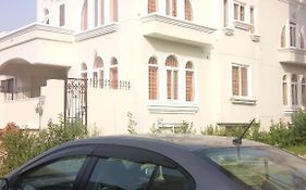 Royal Galaxy Bed & Breakfast Islamabad - For Families Only Ξενοδοχείο Exterior photo