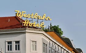 Hotel Westbahn Βιέννη Exterior photo