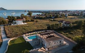 Niriides Luxury Villas Μεθώνη Exterior photo