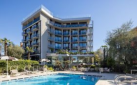 Garda Suite Hotel - Tonelli Hotels Ρίβα ντελ Γκάρντα Exterior photo