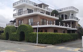 Hotel Starfish Puerto Villamil Exterior photo