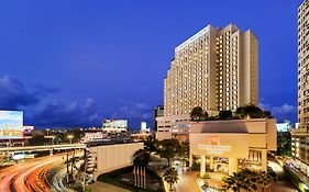 Century Park Hotel Μπανγκόκ Exterior photo